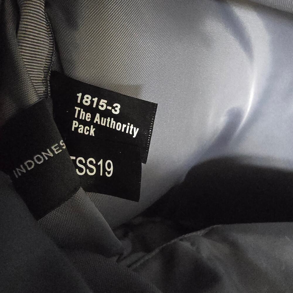 Timbuk2 Authority Pack Gray Laptop Backpack Like New Travel Work EDC - Picture 3 of 7